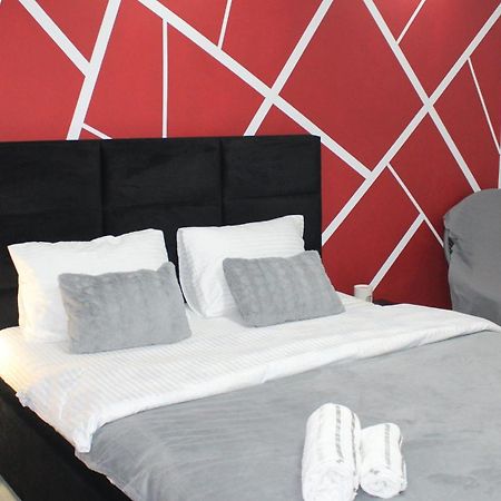 Studio Central Hunedoara Dış mekan fotoğraf